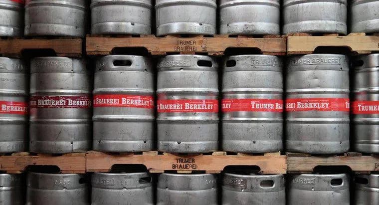 Ile litrów ma beczka piwa? Poznaj różne pojemności i zastosowania