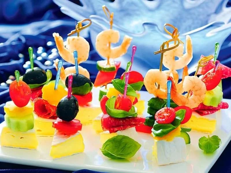 Jak zrobić koreczki na przekąskę, które zaskoczą Twoich gości