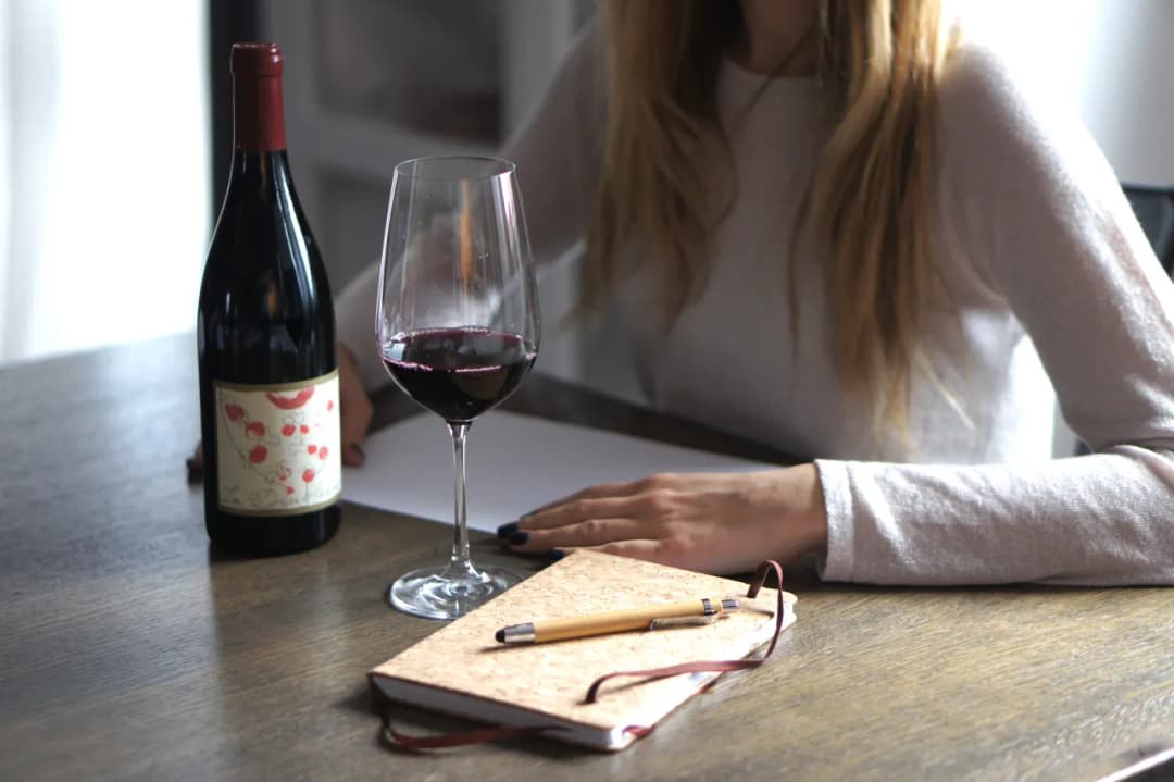 Jak degustować wino: unikaj tych błędów i odkryj smaki wina